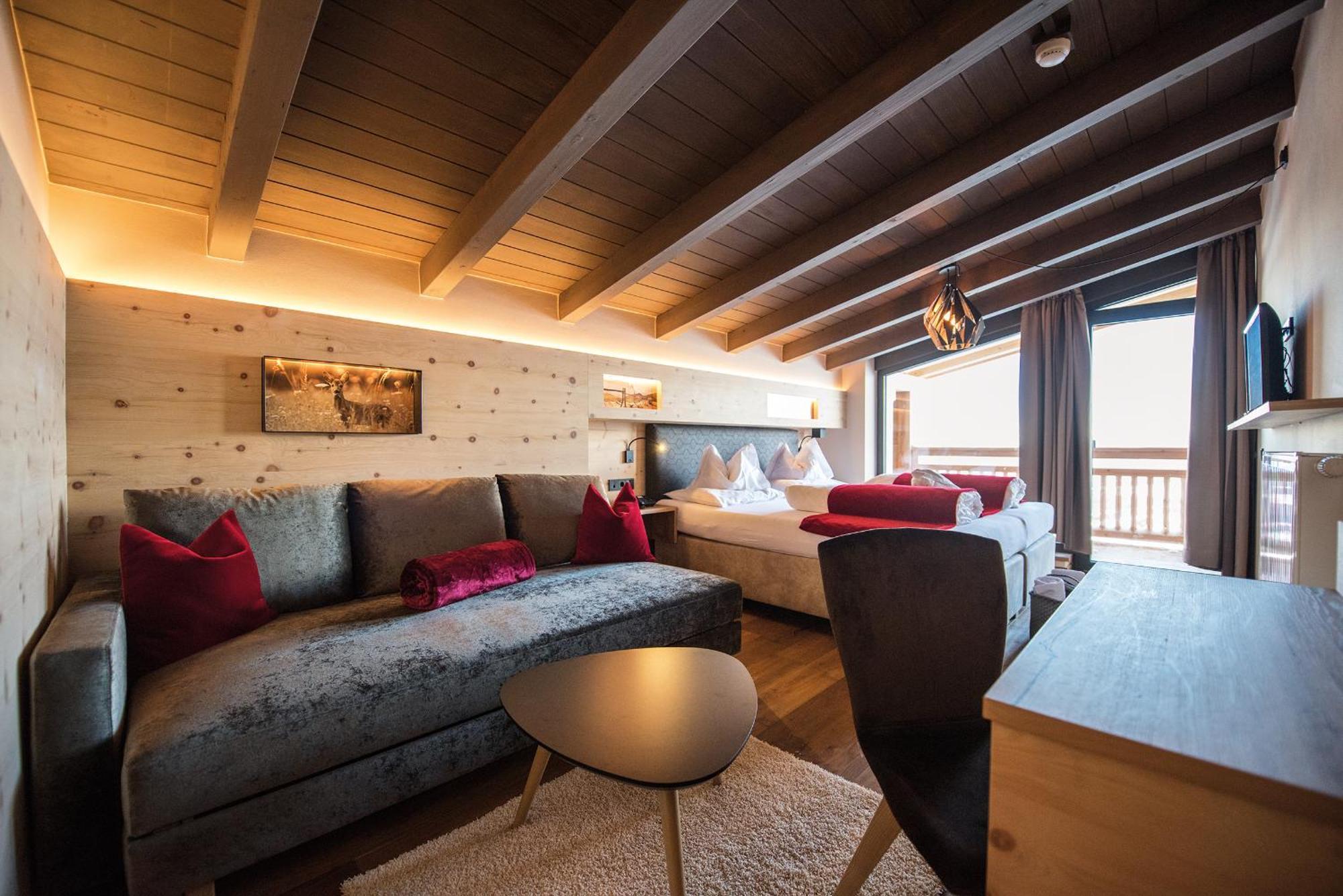 Hotel Goldknopf Альпе-ди-Сьюзи Экстерьер фото